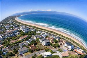 Exceptional Vacant Land in Sanctuary Beach – A Rare Coastal Opportunity