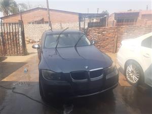 BMW 3 SERIES SEDAN 323i