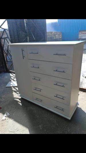 We Manufacture Chest Of drawers Free Delivery Around Soweto