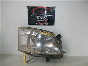 Nissan NV350 '12-'18 right headlight