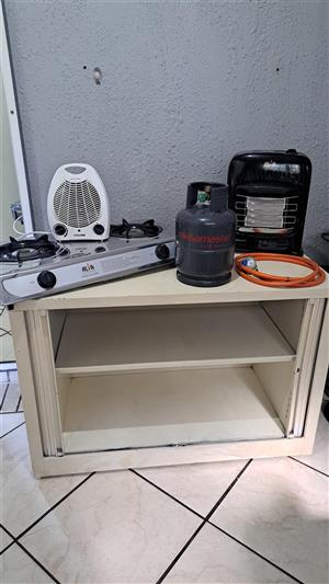 Gas Heater&Gas Bottle & 2 Plate Cooker Steel Cupboard with Wheels Good Condition