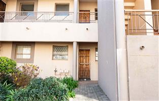 Townhouse For Sale in Halfway Gardens
