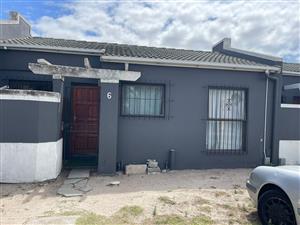 House For Sale in Summer Greens