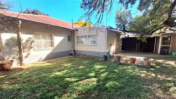 SPACIOUS 3-BEDROOM HOME IN THREE RIVERS