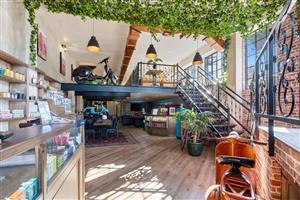 Retail For Sale in Gardens