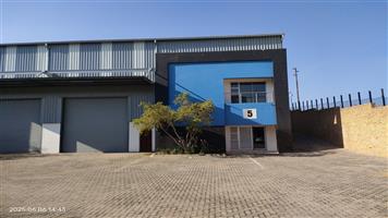 417m2  Warehouse  - TO LEASE