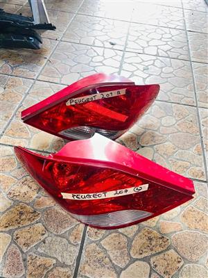 Peugeot 208 taillights