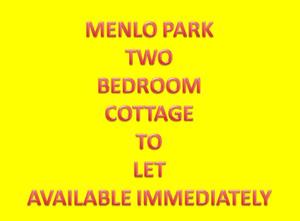 MENLO PARK 2 BEDROOM TOWNHOUSE TO LET