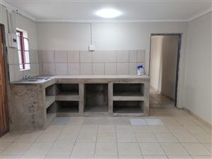 Newly renovated 1 bedroom, 1 bathroom flat to rent in Turffontein. 