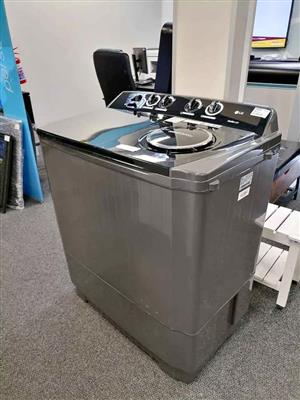 LG 15kg Twin Tub Washing Machine (model TT1561RWPT) Good condition  6 Months Warranty