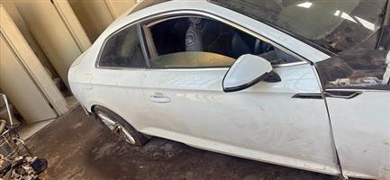 2017 Audi a5 coupe right door