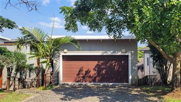 House For Sale in Palm Lakes Estates