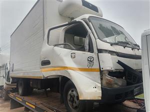 Toyota dyna Wu34 with wo4d engine stripping for spares 