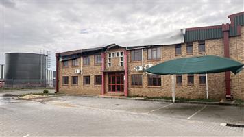 High-Impact 1,083m² Warehouse with Offices To Let in Prime Samrand Location with N1 Visibility
