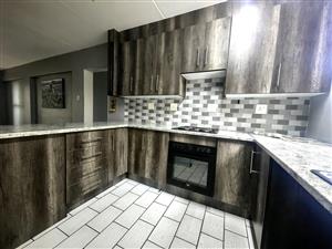 Modern, Renovated Townhouse in High-Demand Safari Gardens