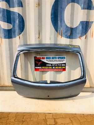 Renault Sandero tailgate (restored)