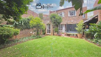 Townhouse For Sale in Sandown