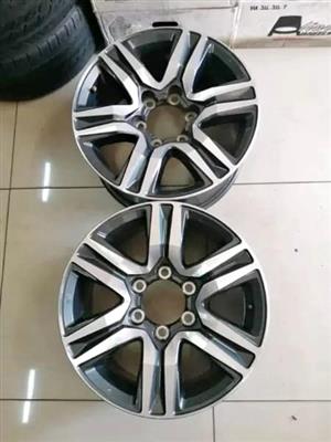 Toyota Hilux/Fortuner 17inch original mags to use for spare  wheel 