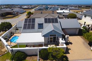 Secure Living | Bethel Cove | Fountains Estate | Modern & Neat