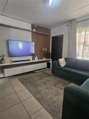 Modern 2 Bedroom Unit In Honeydew