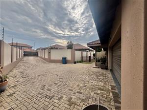 House For Sale in Noordrand
