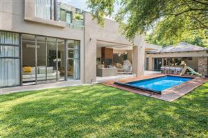 House For Sale in Waterfall Country Estate