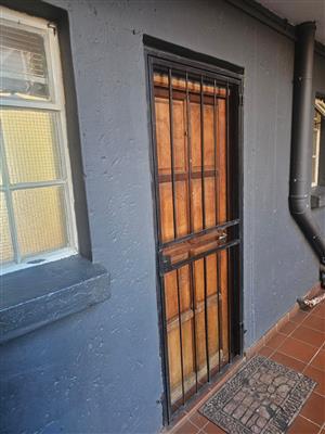 2 Bedroom apartment for sale in Ravenswood