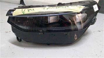 VW TOWRON HEADLIGHT
