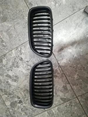 BMW F10 / F11 GRILLE - BRAND NEW