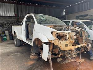 Toyota Hilux 3.0 D-4D 4x4 D/C - Model 2011 - Stripping for spares