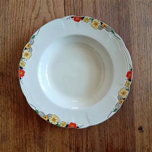Alfred Meakin "Royal Marigold" Scalloped Bowl  ( 25,5cm dia.) 