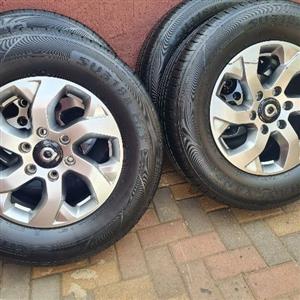 17INCH MAGS AND TYRES FOR GWM 
