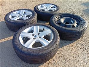 Peugeot 307  4 set of 16inch rims and tyres