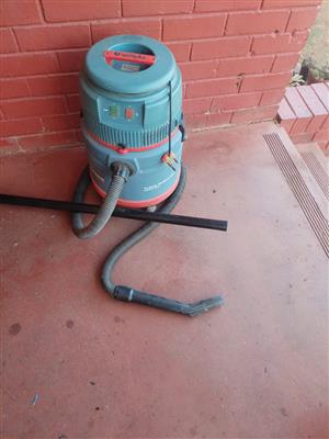 Secondhand vacuum cleaner