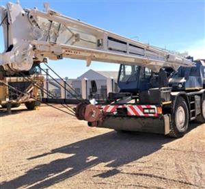 1995 Tadano TR 250  Rough Terrain  Crane