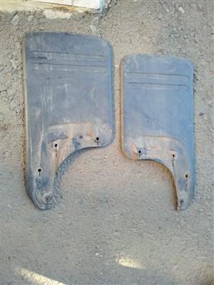 2015 Toyota Hilux D4D 4x4 rear mud flaps