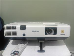 Epson EB1945W Projector