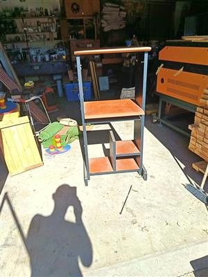 Computer Table upright