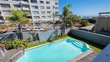 House For Sale in Bantry Bay