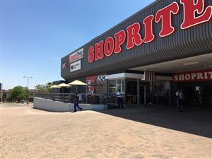 Retail space to let in a busy shopping complex