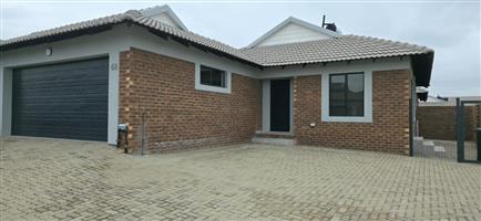 Townhouse Rental Monthly in Secunda Central