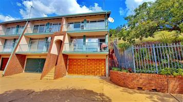 PRAGTIGE 3 SLAAPKAMER MEENTHUIS TE KOOP IN WONDERBOOM TEEN DIE BERG