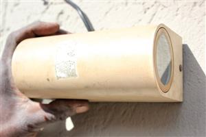 INSURANCE SALVAGED LIGHTING CLEANED AND TESTED READ BELOW