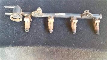 Injectors + fuel rail