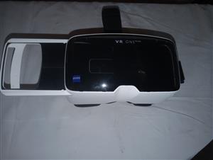 Zeiss VR One Plus Headset