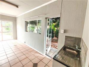 Studio to let in Garsfontein