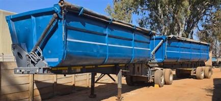 *FOR SALE: 45 CUBE TOP LINK SIDE TIPPER TRAILER