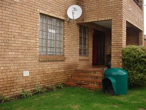 Simplex (3-bed, 2-bath, 2-garage)