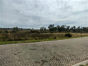 Vacant Land for Sale in Golf Estate.