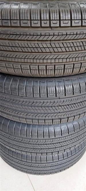 255/70/17 Continental Cross Contact new tyres set 